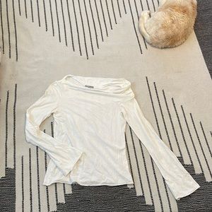 James Perse Supima Cotton Long Sleeve Asymmetrical Neck Tee